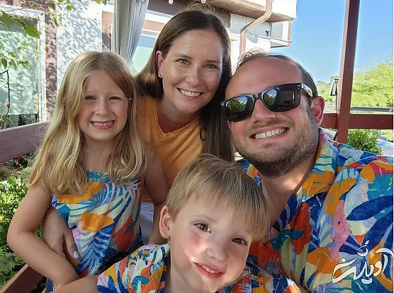 مشتری خوش‌شانس یک مروارید بنفش کمیاب در غذای خود پیدا کرد/ تصاویر